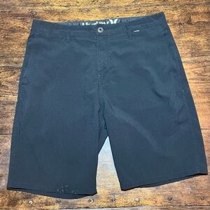 Hurley Men's Black Hybrid Shorts Flat‎ Front Chino Size 32 Golf Outdoor Athletic
